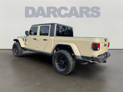 Used 2022 Jeep Gladiator Willys image 5
