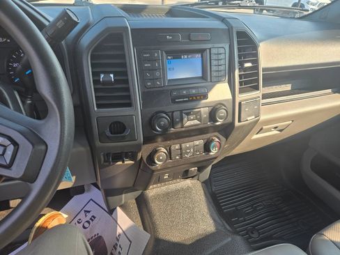 Used 2022 Ford F250 XL w/ Power Equipment Group RWD image 9
