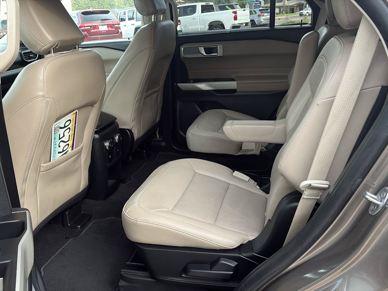 Used 2021 Ford Explorer Limited AWD/4WD image 11