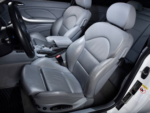 Used 2004 BMW M3 Coupe image 17