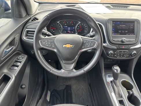 Used 2021 Chevrolet Equinox LT AWD/4WD image 16