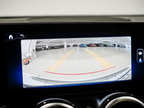 Used 2026 Mercedes-Benz GLB 250 image 24