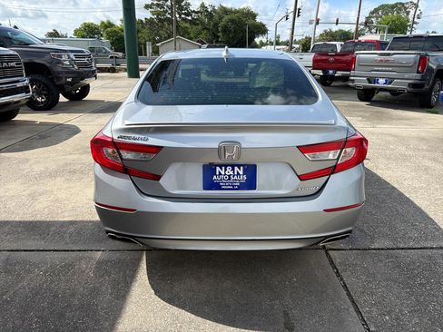 Used 2020 Honda Accord Sport image 6
