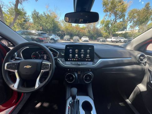 Used 2026 Chevrolet Blazer LT FWD image 29