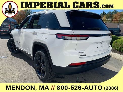 New 2025 Jeep Grand Cherokee Limited w/ Luxury Tech Group II image 10