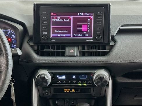Used 2021 Toyota RAV4 LE w/ Carpet Mat Package (TMS) FWD image 15