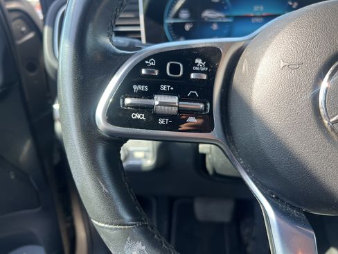 Certified 2022 Mercedes-Benz GLE 350 4MATIC image 19