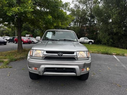 Used 2001 Toyota 4Runner Limited image 3