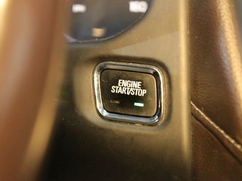 Used 2018 GMC Acadia SLT image 23