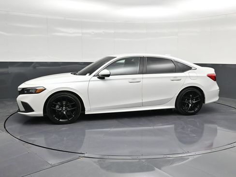 Used 2022 Honda Civic LX image 7