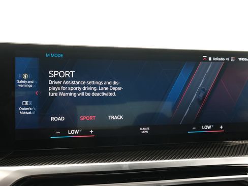 Used 2024 BMW M4 xDrive Competition AWD/4WD image 17