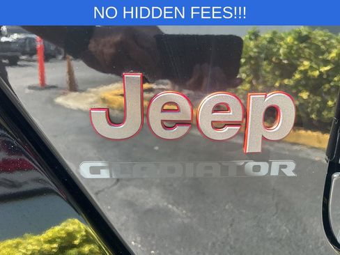 Used 2021 Jeep Gladiator Rubicon AWD/4WD image 9