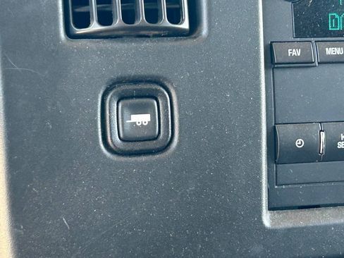 Used 2019 Chevrolet Express 3500 LT w/ LT Preferred Equipment Group RWD image 33