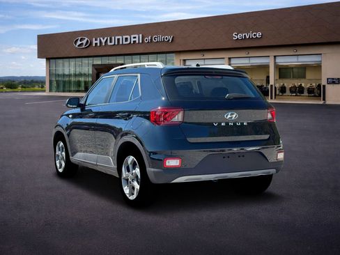 New 2026 Hyundai Venue SEL FWD image 5