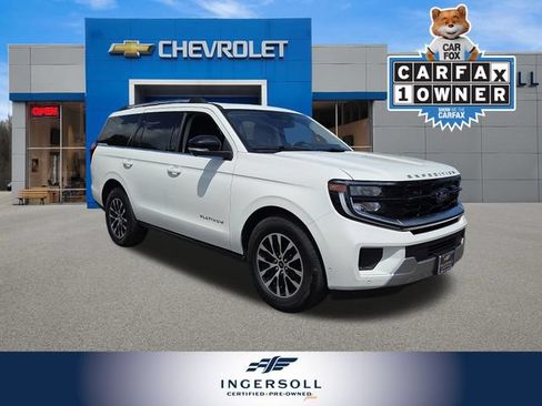 Used 2025 Ford Expedition Platinum AWD/4WD image 1