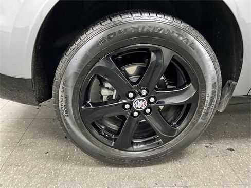 Used 2023 Buick Enclave Essence w/ Sport Touring Edition image 32