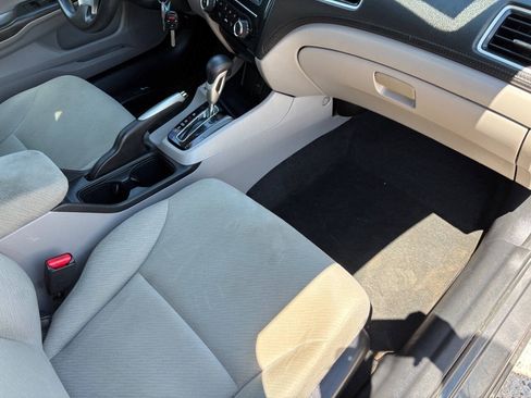 Used 2013 Honda Civic LX image 18