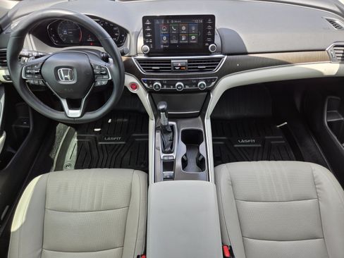 Used 2018 Honda Accord Touring image 24