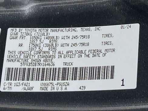 Used 2024 Toyota Tundra SR w/ SR Tow Package AWD/4WD image 28