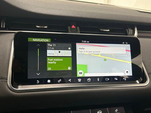 Used 2020 Land Rover Range Rover Evoque SE image 18