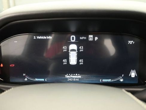 Used 2023 Jeep Grand Wagoneer Series II AWD/4WD image 13