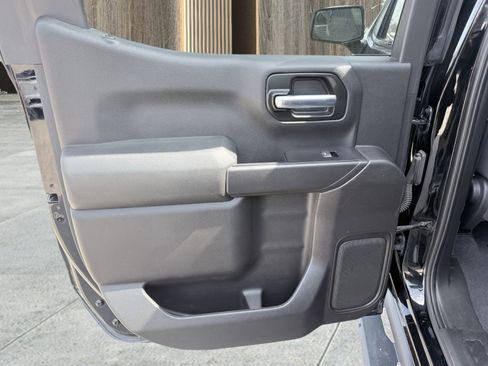 Used 2020 Chevrolet Silverado 1500 Custom Trail Boss w/ Custom Convenience Package image 29