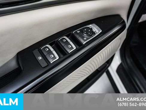 Used 2024 Kia Carnival LX image 35