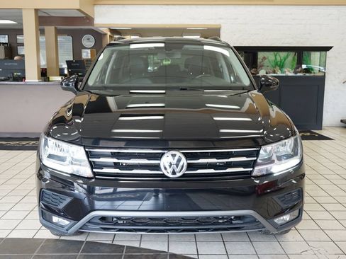 Used 2018 Volkswagen Tiguan SE w/ Front Fog Lights Package FWD image 19