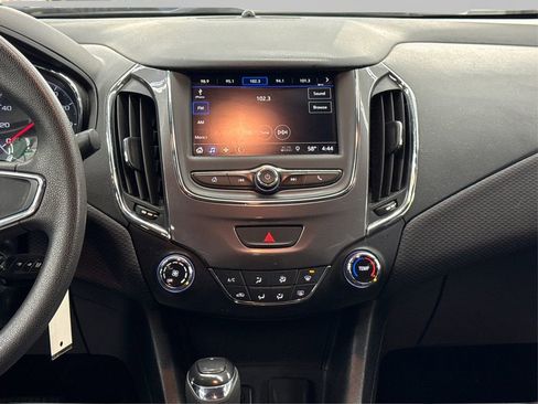 Used 2019 Chevrolet Cruze LS image 19