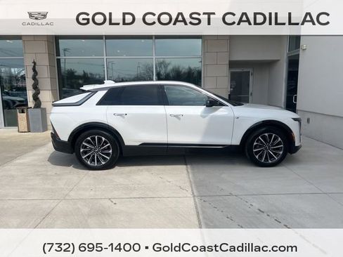 Used 2024 Cadillac Lyriq Sport image 4