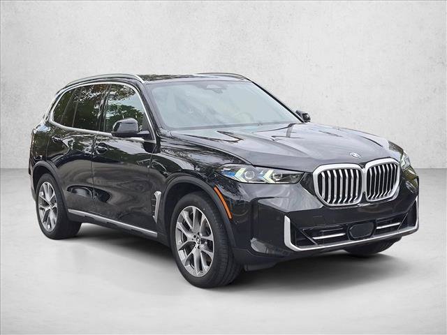Certified 2026 BMW X5 xDrive40i w/ Climate Comfort Package AWD/4WD image 3