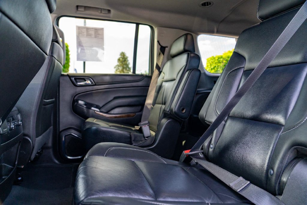 Used 2019 Chevrolet Suburban LT AWD/4WD image 17