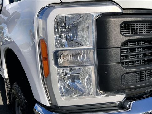 Used 2023 Ford F250 XL w/ 360-Degree Camera Package AWD/4WD image 31