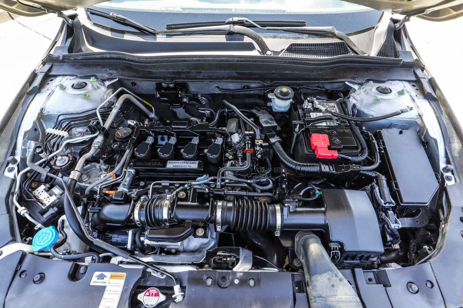 Used 2018 Honda Accord LX image 17