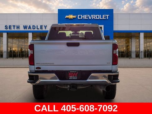 Used 2023 Chevrolet Silverado 2500 LT w/ Convenience Package AWD/4WD image 6