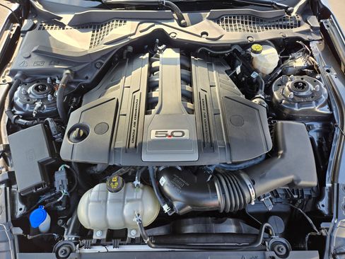 Used 2020 Ford Mustang GT Premium w/ Carbon Sport Interior Package image 20