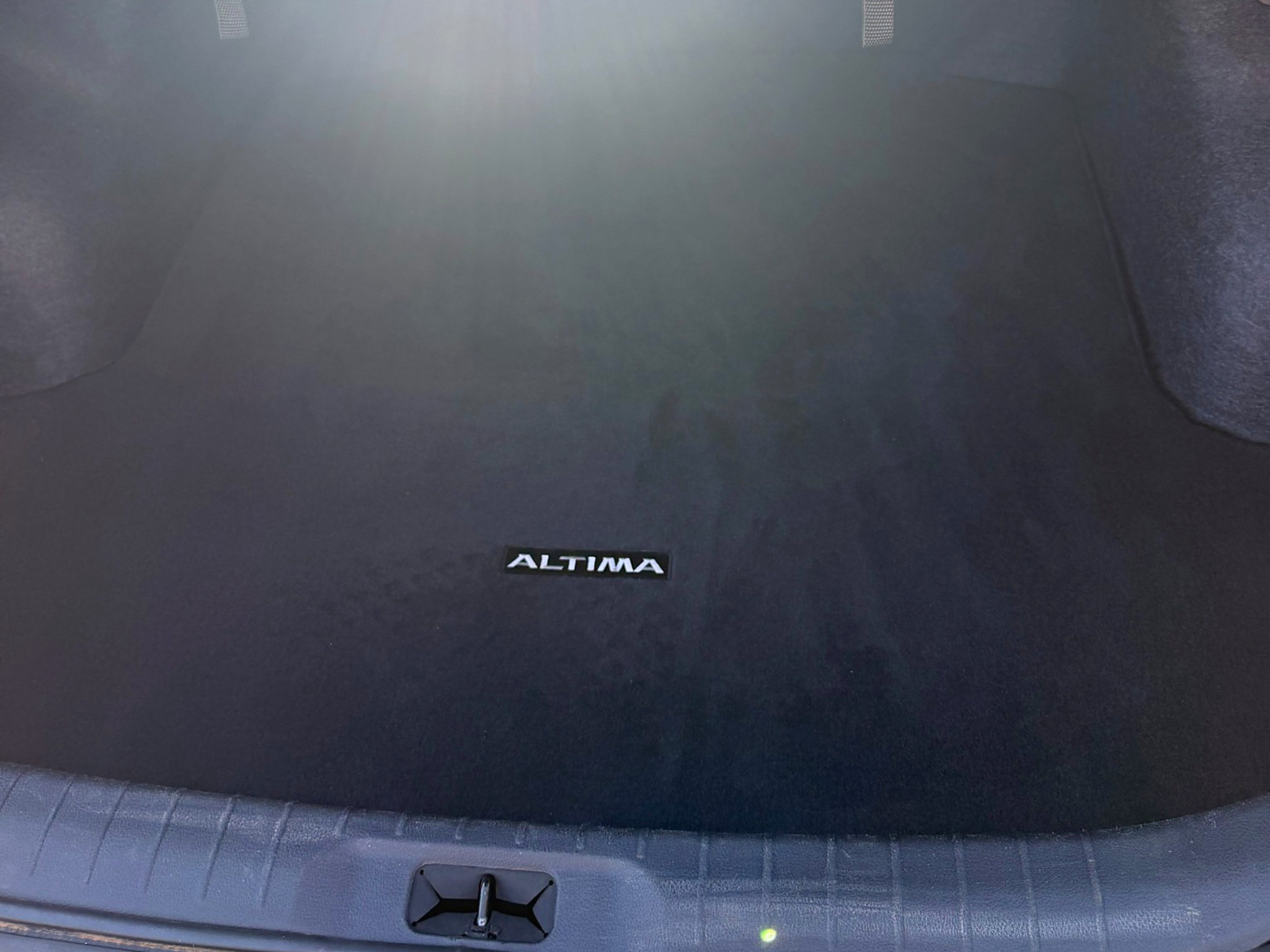 Used 2025 Nissan Altima 2.5 SV FWD image 10