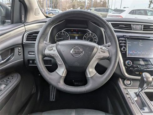 Used 2018 Nissan Murano Platinum image 15