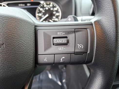 Certified 2025 Nissan Rogue S image 21