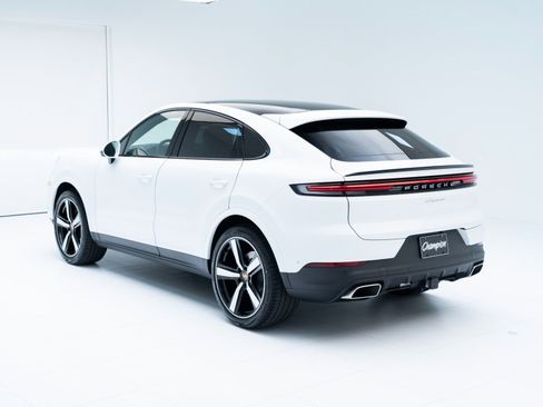 New 2026 Porsche Cayenne Coupe image 3