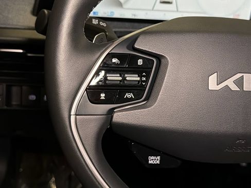 Certified 2024 Kia EV6 Wind AWD/4WD image 27