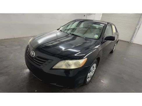 Used 2008 Toyota Camry LE FWD image 4