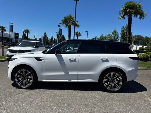 New 2026 Land Rover Range Rover Sport Dynamic SE AWD/4WD image 2