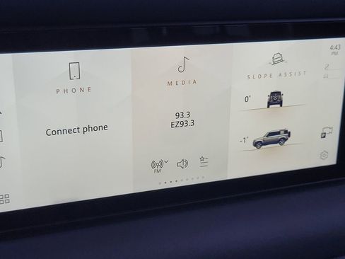 Used 2021 Land Rover Defender 110 SE image 18