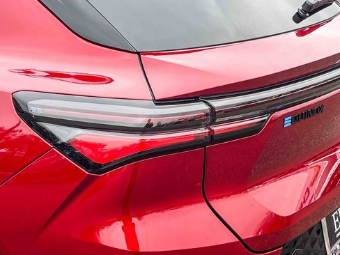 New 2026 Chevrolet Equinox EV RS image 8