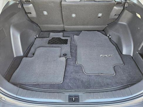 Used 2025 Toyota RAV4 XLE image 6