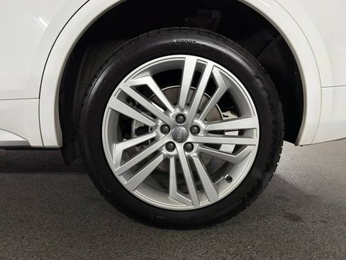 Used 2018 Audi Q5 2.0T Premium Plus w/ Premium Plus Package AWD/4WD image 11