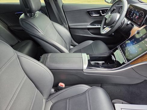 Used 2023 Mercedes-Benz C 300 Sedan image 34