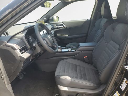 New 2026 Mitsubishi Outlander LE AWD/4WD image 12