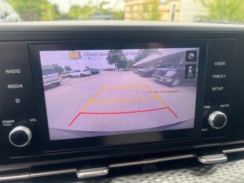 Certified 2022 Kia Carnival LX FWD image 46